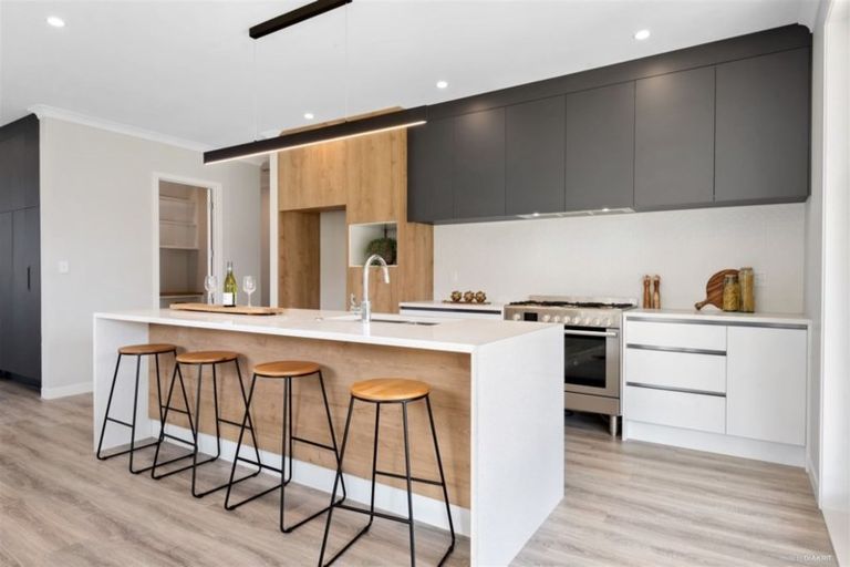 Photo of property in 6 Byron Drury Way, Riverhead, 0820