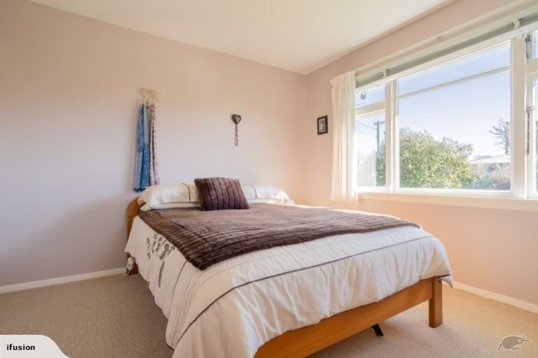 Photo of property in 15 Gainsborough Street, Hoon Hay, Christchurch, 8025