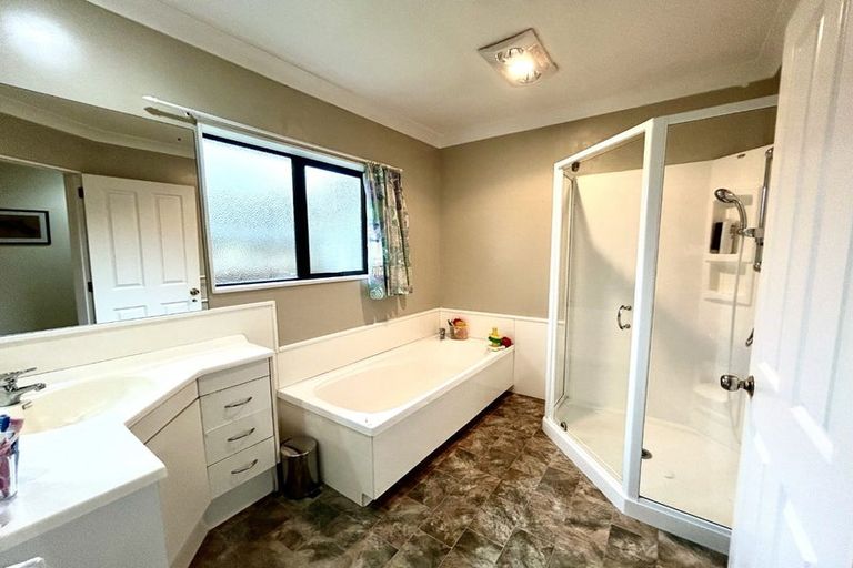 Photo of property in 12 Walnut Grove, Whakatane, 3120