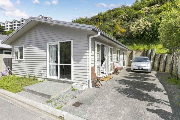Photo of property in 136 Fraser Avenue, Johnsonville, Wellington, 6037