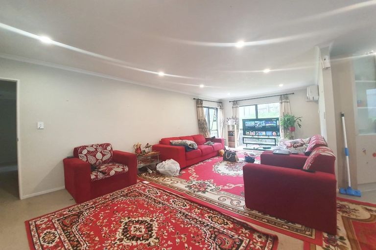 Photo of property in 64a Kingdale Road, Henderson, Auckland, 0610