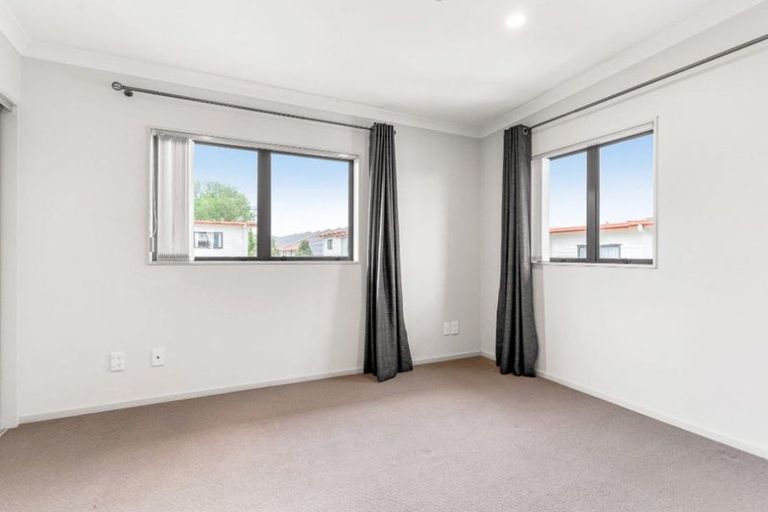 Photo of property in 11/46 Carlos Drive, Flat Bush, Auckland, 2016