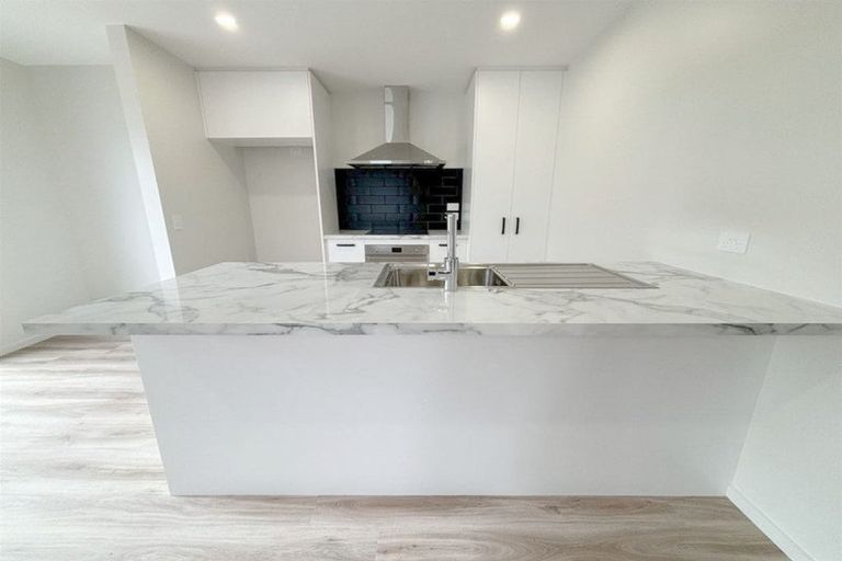 Photo of property in 24 Mehrtens Crescent, Woodend, 7610