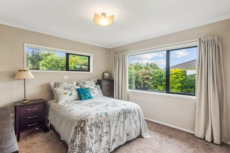 Photo of property in 6 Matuhi Street, Waikanae, 5036