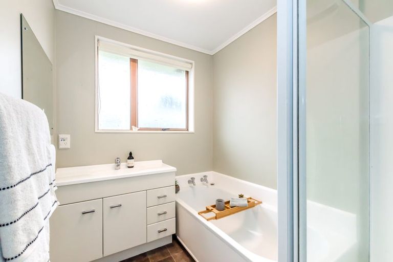 Photo of property in 62b Mazengarb Road, Paraparaumu Beach, Paraparaumu, 5032