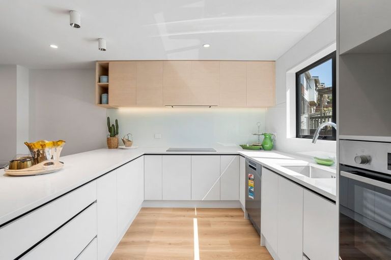 Photo of property in 6/26 Morton Avenue, Forrest Hill, Auckland, 0620