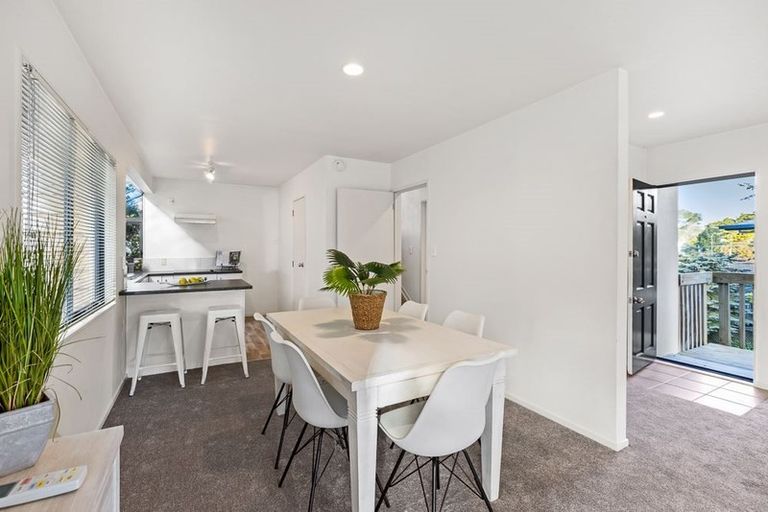 Photo of property in 2/62a Lynden Avenue, Hillcrest, Auckland, 0627