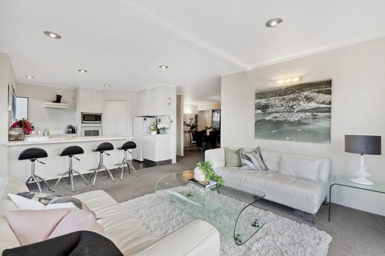 Photo of property in 2/38 Penzance Road, Mairangi Bay, Auckland, 0630