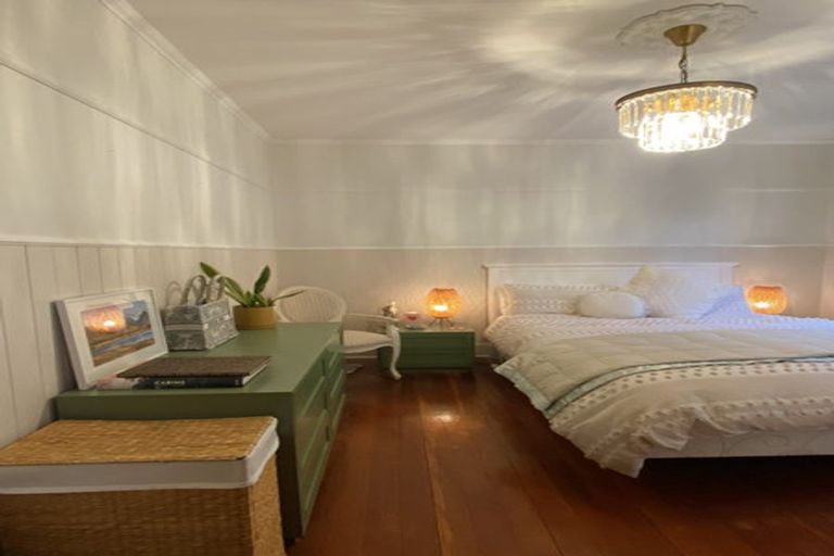 Photo of property in 12 Packe Street, Edgeware, Christchurch, 8013