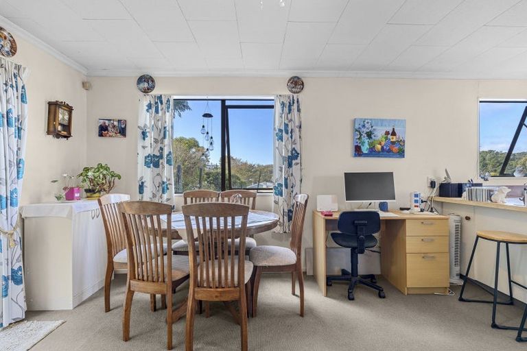 Photo of property in 24a Kenmore Street, Westown, New Plymouth, 4310