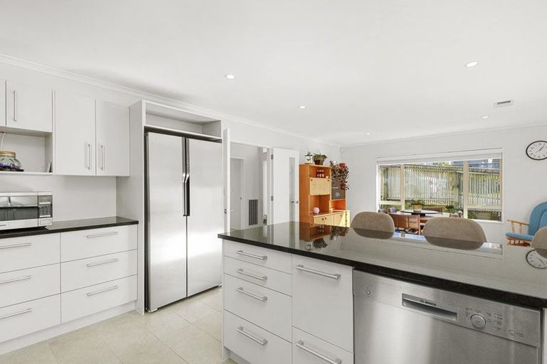 Photo of property in 60 Mauldeth Terrace, Churton Park, Wellington, 6037