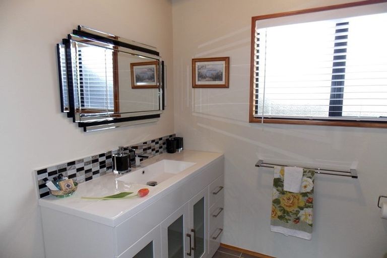 Photo of property in 45 Boeing Road, Onerahi, Whangarei, 0110