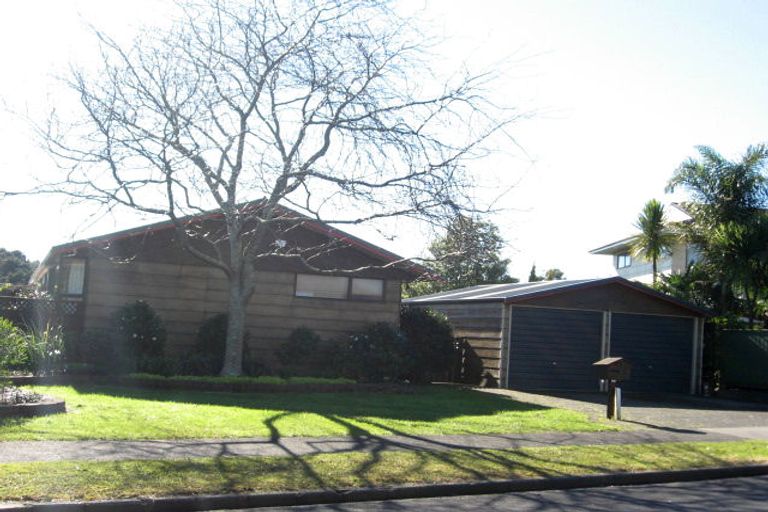 Photo of property in 3 Bluewater Place, Wattle Downs, Auckland, 2103