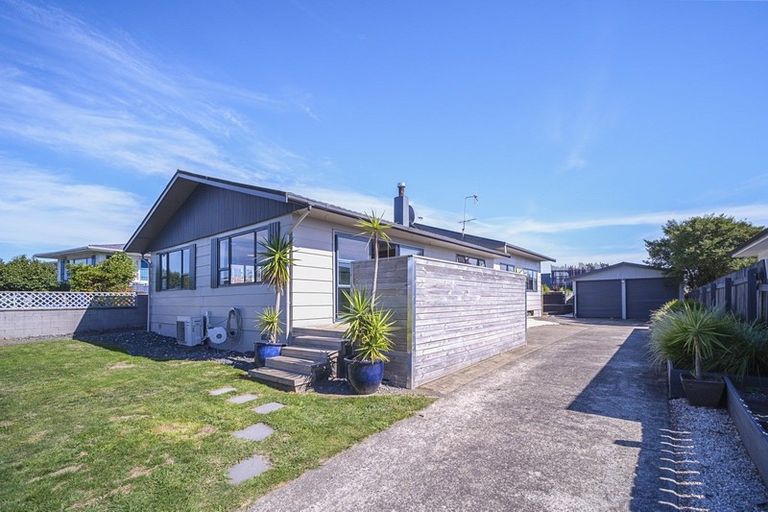 Photo of property in 47 Fergusson Street, Stoke, Nelson, 7011