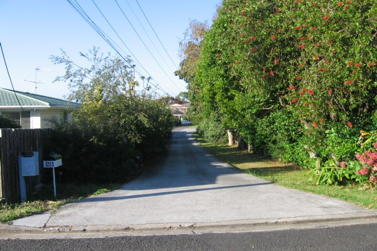 Photo of property in 300a Wairau Road, Glenfield, Auckland, 0629