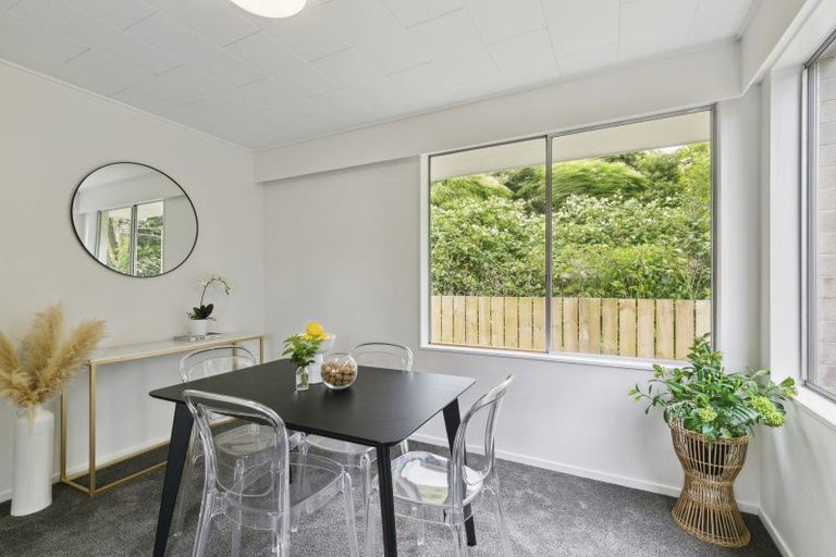Photo of property in 28 Chamberlain Road, Karori, Wellington, 6012
