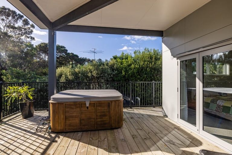 Photo of property in 6 Riverglen Drive, Haruru, 0204