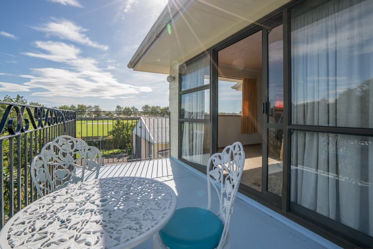 Photo of property in 84 Ohoka Road, Kaiapoi, 7630