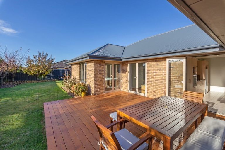 Photo of property in 12 Goldie Place, Rolleston, 7614