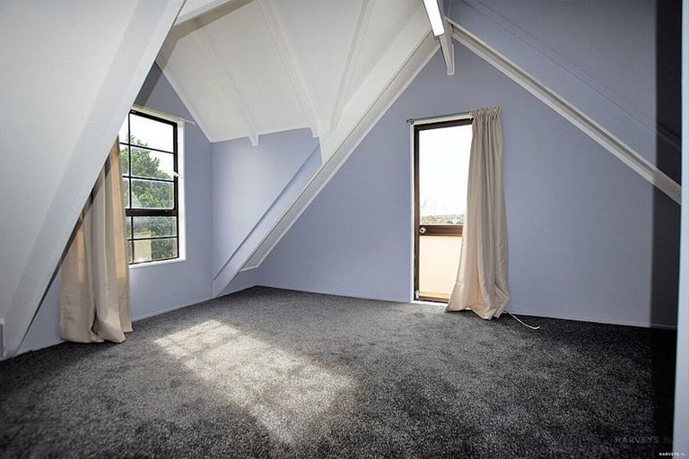 Photo of property in 36 Forest Hill Road, Henderson, Auckland, 0612