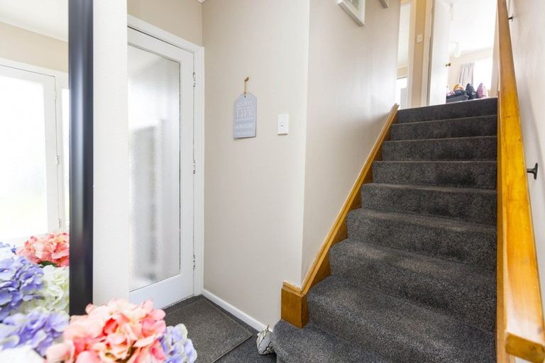 Photo of property in 1 Moehau Grove, Trentham, Upper Hutt, 5018