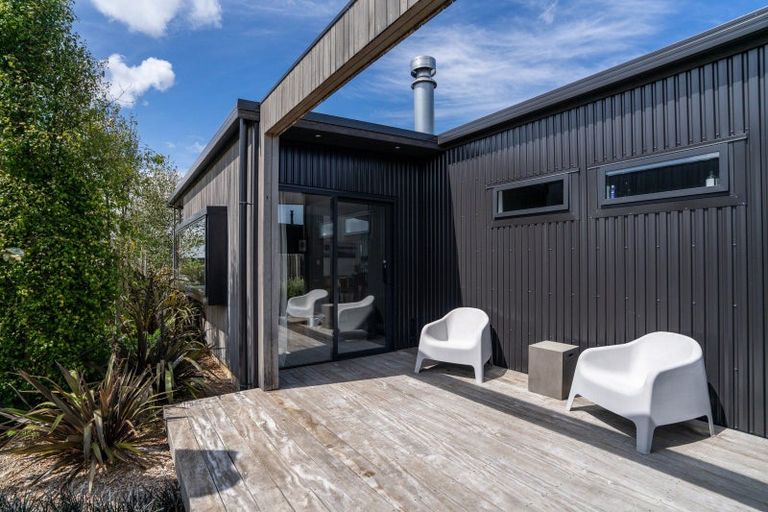 Photo of property in 46 Rangitahi Road, Raglan, 3225