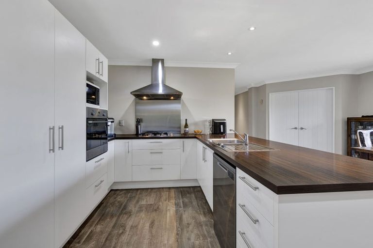 Photo of property in 46 Acacia Avenue, Rangiora, 7400