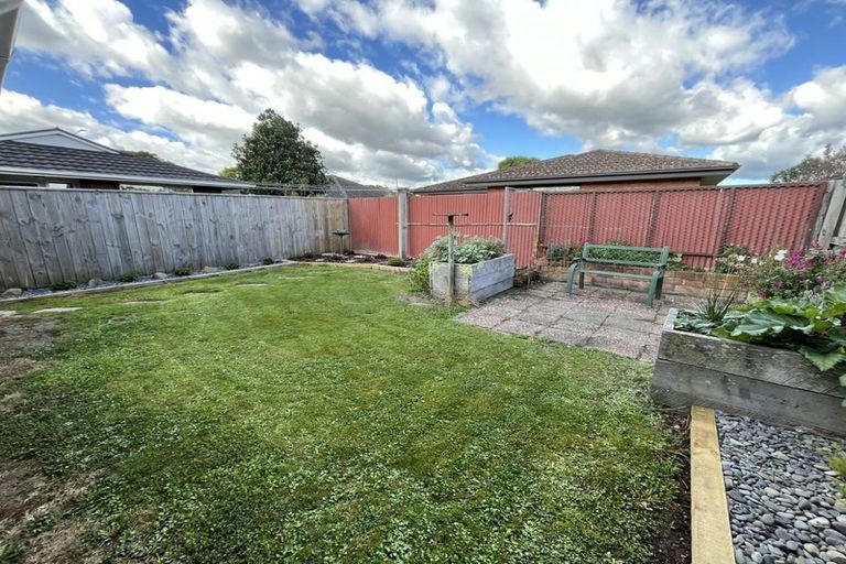 Photo of property in 12 Luton Street, Hokowhitu, Palmerston North, 4410