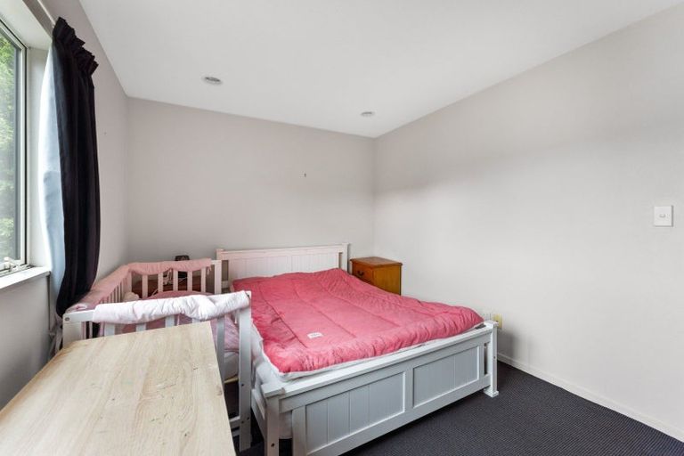 Photo of property in 8 Waldie Grove, Avalon, Lower Hutt, 5011