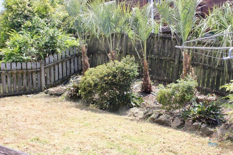 Photo of property in 53 Rua Road, Glen Eden, Auckland, 0602