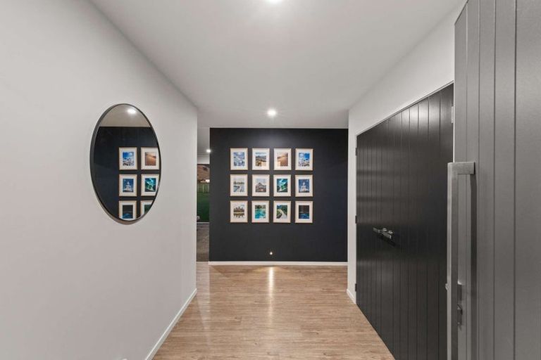 Photo of property in 28 Oriwa Lane, Levin, 5571
