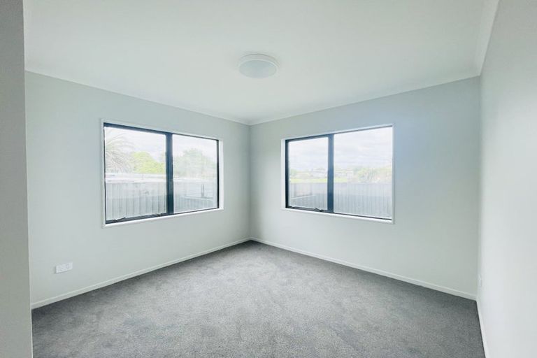 Photo of property in 6d Melleray Place, Randwick Park, Auckland, 2105