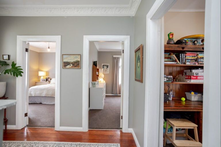 Photo of property in 25 Hospital Street, Dannevirke, 4930