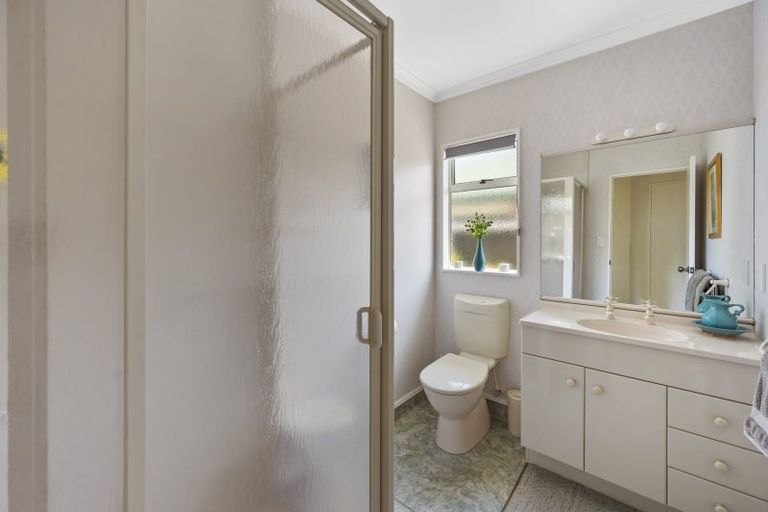 Photo of property in 26 Kensington Drive, Taradale, Napier, 4112