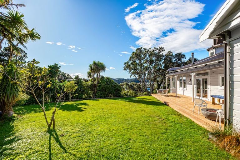Photo of property in 21 Priscilla Crescent, Mornington, Wellington, 6021