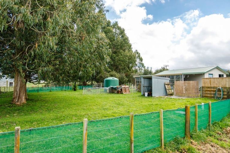 Photo of property in 341 Maharahara Road, Dannevirke, 4972