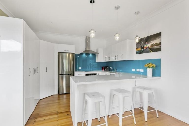 Photo of property in 8 Elliott Street, Johnsonville, Wellington, 6037