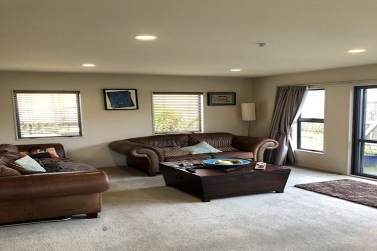 Photo of property in 4/48 Schnapper Rock Road, Schnapper Rock, Auckland, 0632