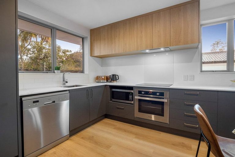 Photo of property in 1/42a Saint Martins Road, Saint Martins, Christchurch, 8022