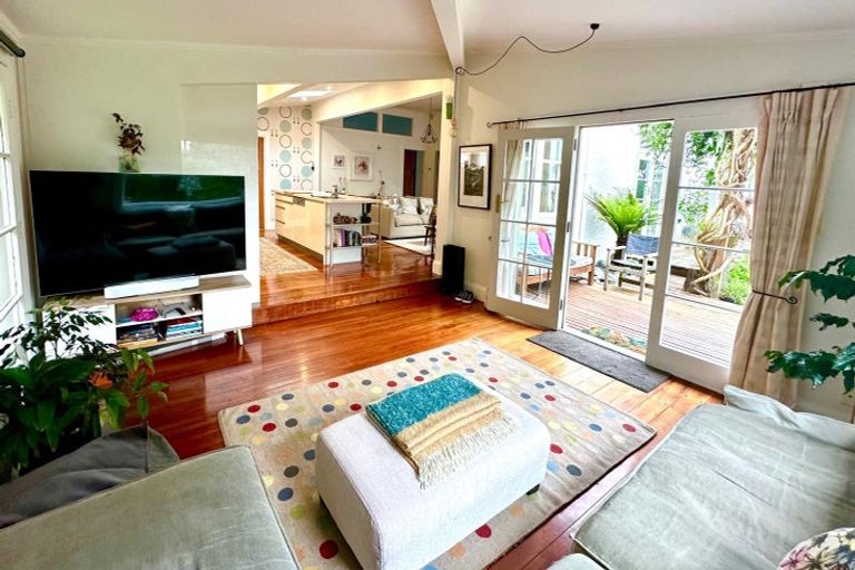 Photo of property in 39 Pickwick Road, Otamatea, Whanganui, 4571