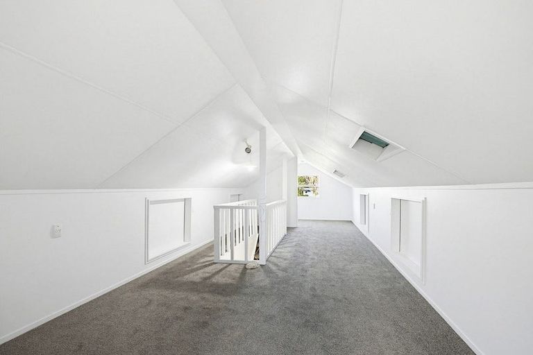 Photo of property in 8 Herewini Street, Titahi Bay, Porirua, 5022