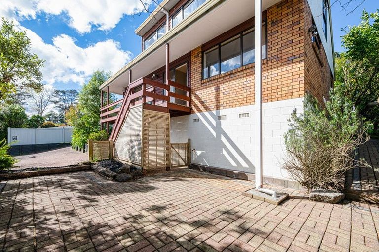 Photo of property in 84a/2 Avonleigh Road, Green Bay, Auckland, 0604