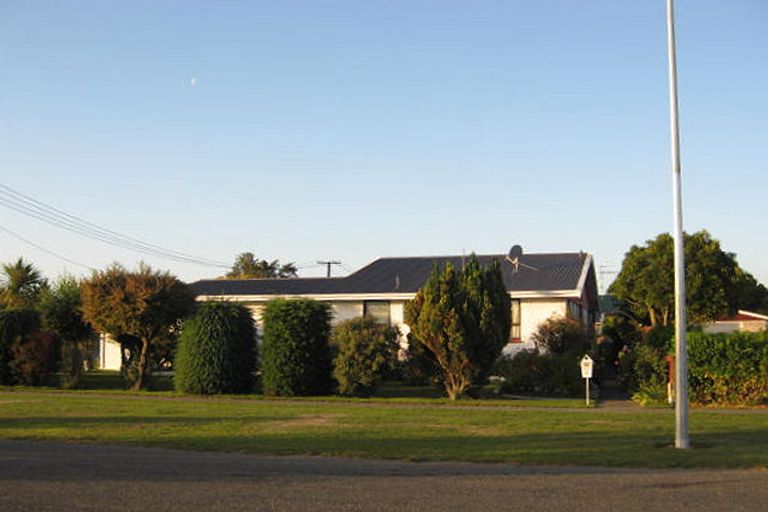 Photo of property in 66 North Terrace, Darfield, 7510