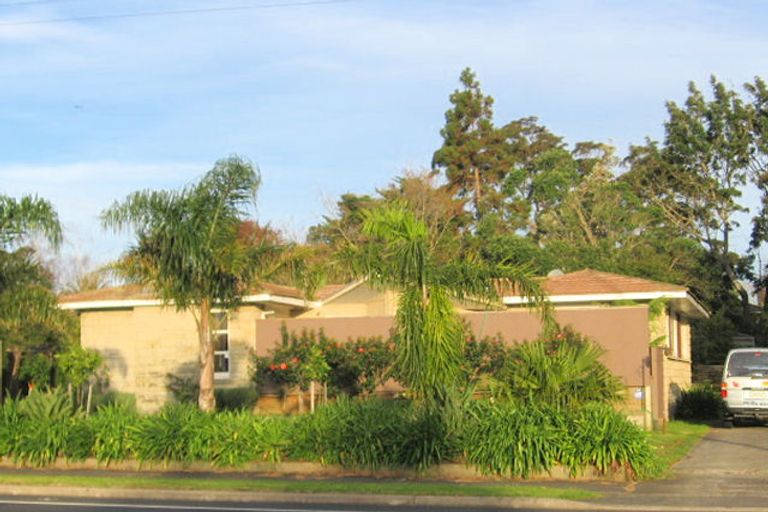 Photo of property in 373 Hobsonville Road, Hobsonville, Auckland, 0618