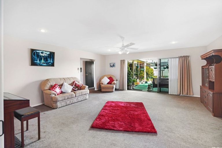 Photo of property in 92 Roydon Drive, Templeton, Christchurch, 8042