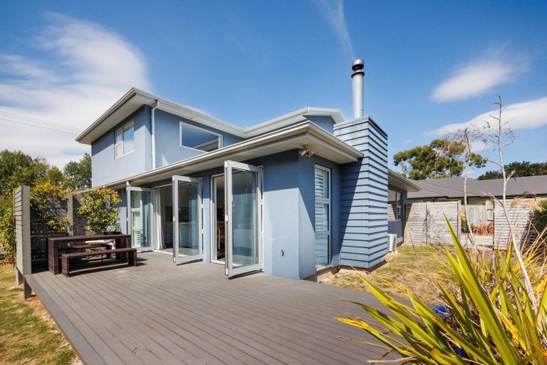 Photo of property in 7 Tower Place, Fitzherbert, Palmerston North, 4410