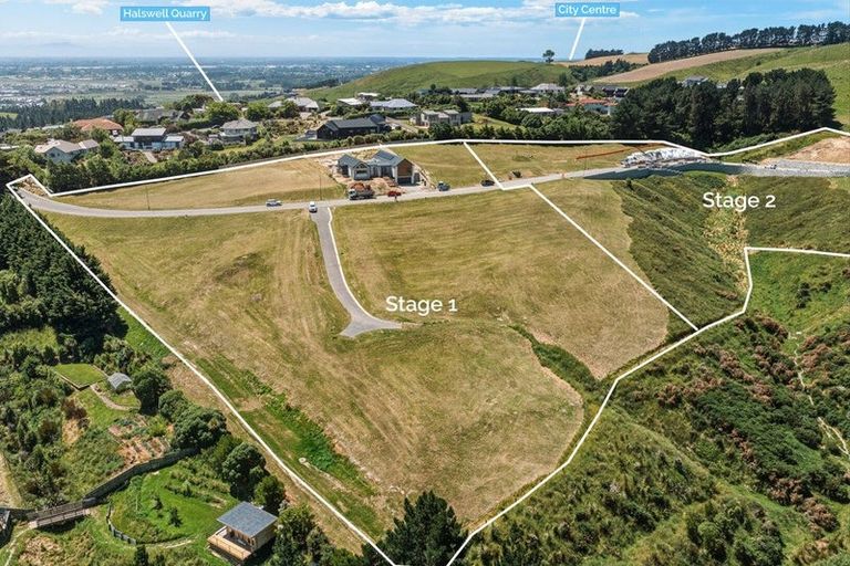 Photo of property in 2 Kahiwi Place, Kennedys Bush, Christchurch, 8025