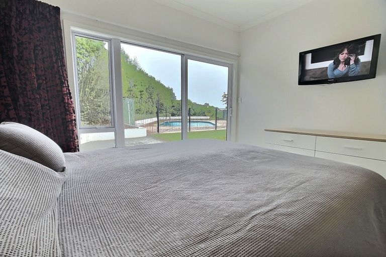 Photo of property in 115 Kent Terrace, Taradale, Napier, 4112