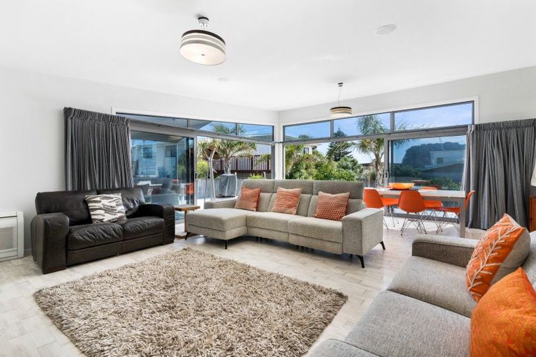 Photo of property in 620 Ocean Road, Whangamata, 3620