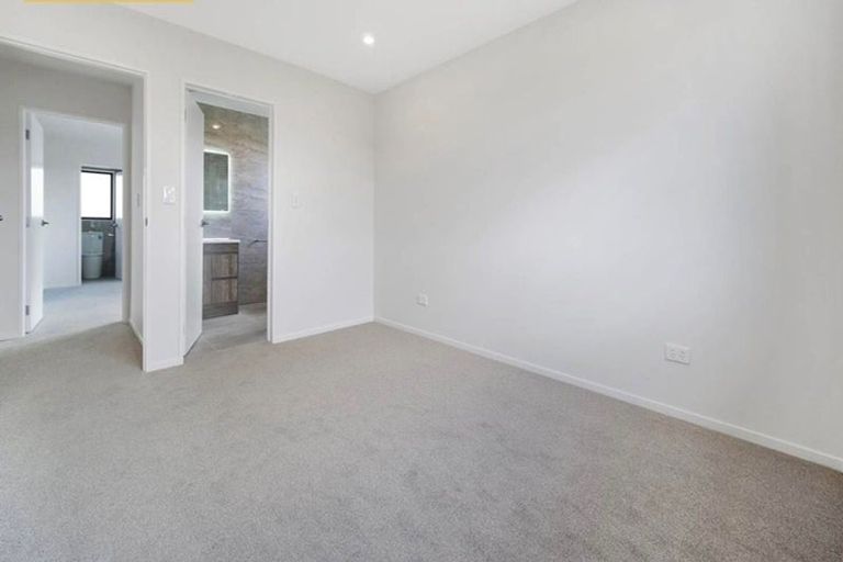 Photo of property in 27 Woven Place, Karaka, 2113